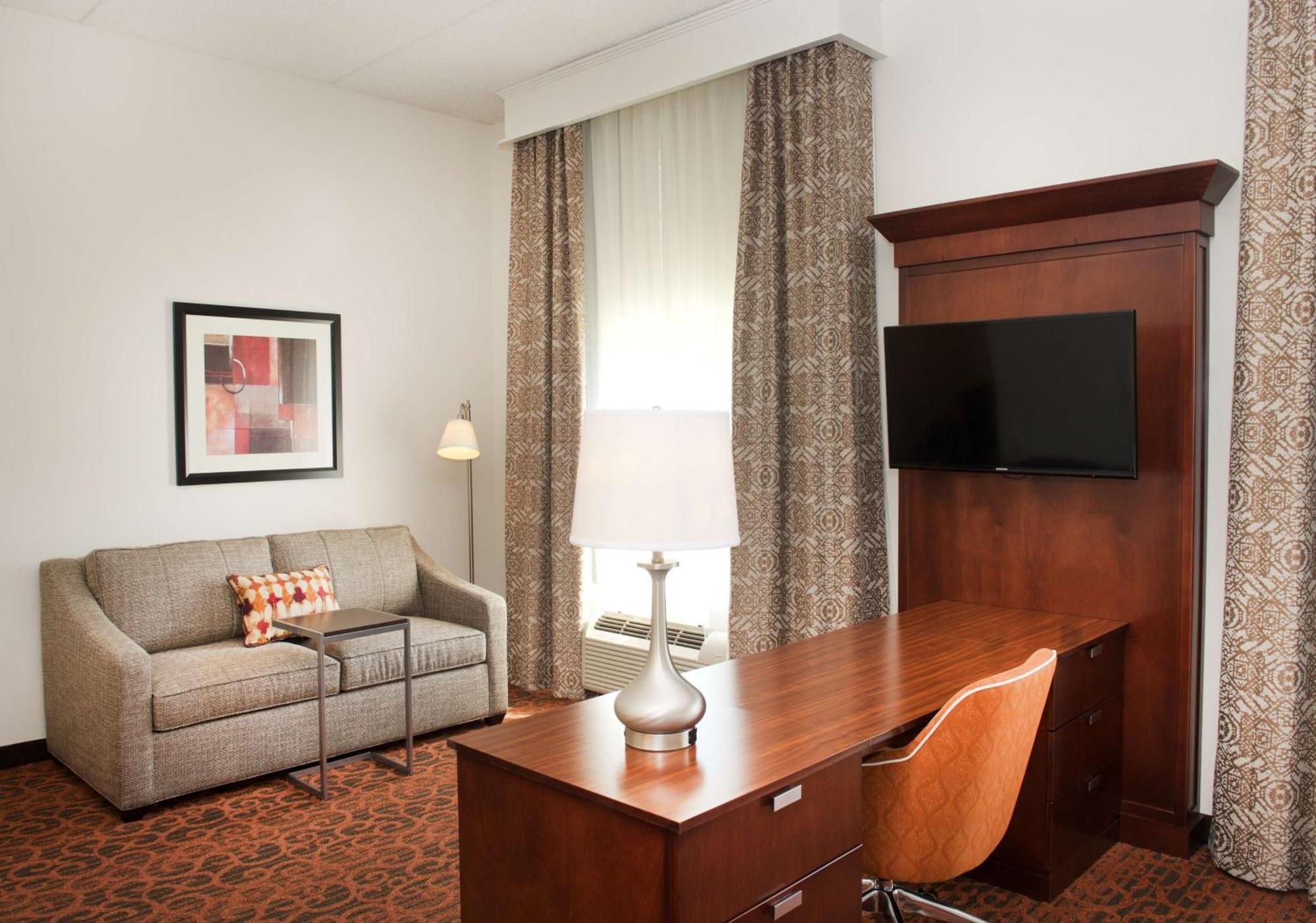 Hampton Inn & Suites Pittsburgh-Meadow Lands Вашингтон Екстериор снимка